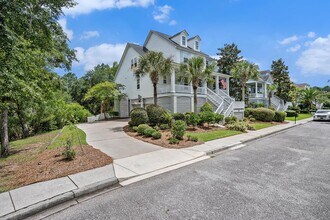 200 N Ladd Ct in Charleston, SC - Building Photo - Building Photo