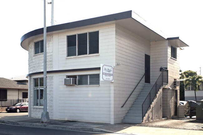 3389 Campbell Ave in Honolulu, HI - Foto de edificio - Building Photo