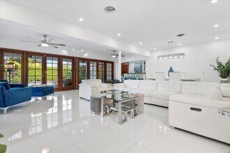 440 N Rainbow Dr in Hollywood, FL - Building Photo - Building Photo