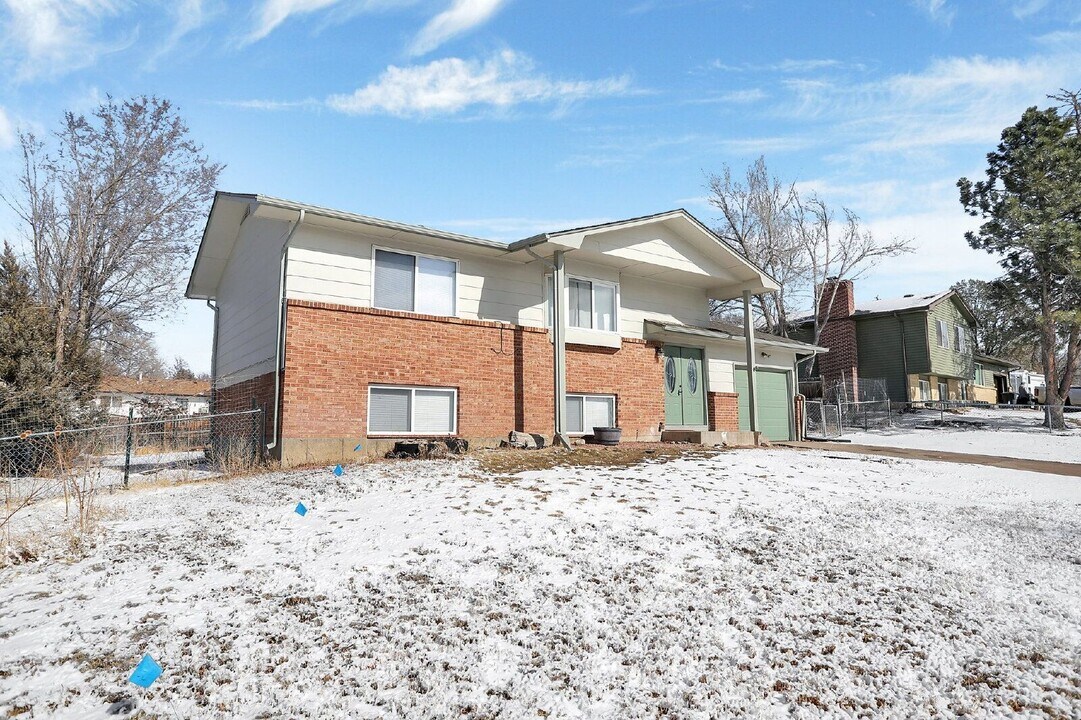 512 Squire St in Colorado Springs, CO - Building Photo