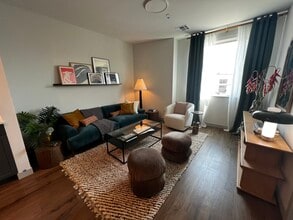 20 Rugg Rd, Unit 2 in Boston, MA - Foto de edificio - Building Photo