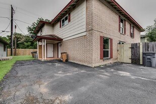 2611 Ektom Dr in Austin, TX - Building Photo