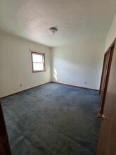 826 Pittsburgh St in Springdale, PA - Building Photo - Building Photo
