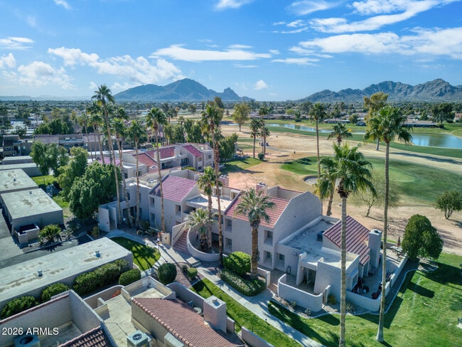 property at 7356 N Vía Camello Del Norte