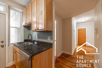 2257 W Rosemont Ave in Chicago, IL - Building Photo - Building Photo