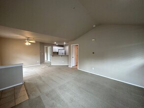 1847 Kennedy Pl in Dupont, WA - Building Photo - Building Photo