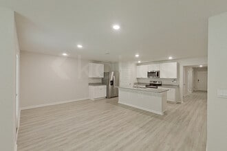 385 Monarch Ln in Pensacola, FL - Building Photo - Building Photo