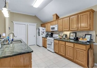 3818 Dresden Ln in College Station, TX - Building Photo - Building Photo