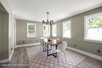 1977 NY-295 in East Chatham, NY - Building Photo - Building Photo