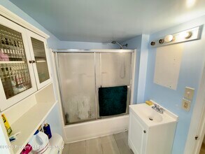 221 Pittston Ave in Scranton, PA - Foto de edificio - Building Photo