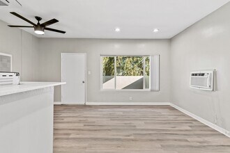 1655 W Malvern Ave-Unit -1701-04 in Fullerton, CA - Building Photo - Building Photo
