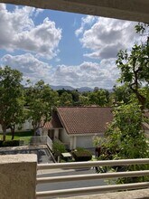 2623 Antonio Dr, Unit upper in Camarillo, CA - Building Photo - Building Photo