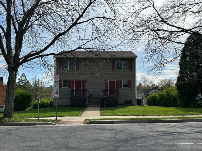 830 S Pugh St in State College, PA - Building Photo - Building Photo