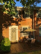 1641 S Barton St in Arlington, VA - Foto de edificio - Building Photo