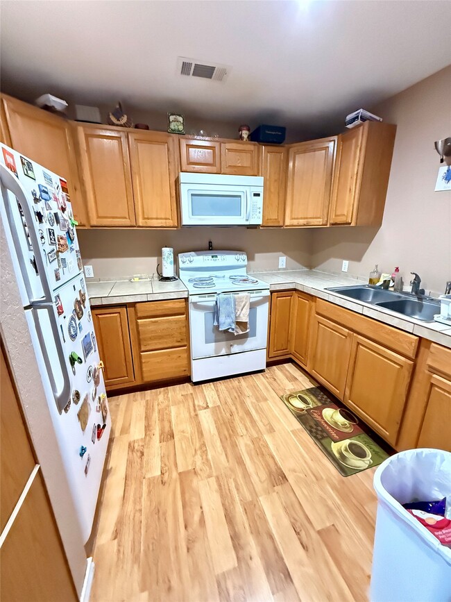 5911 Farm to Market Rd 1459 in Sweeny, TX - Building Photo - Building Photo