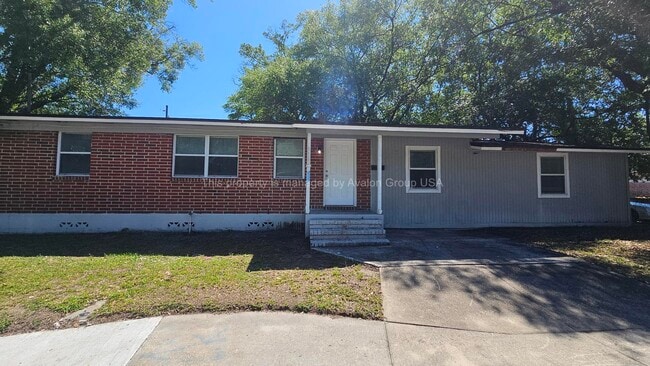 2415 N Canal St in Jacksonville, FL - Building Photo - Building Photo