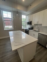 4000 W Girard Ave in Philadelphia, PA - Building Photo - Building Photo