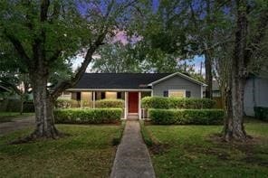 1110 Woods Dr