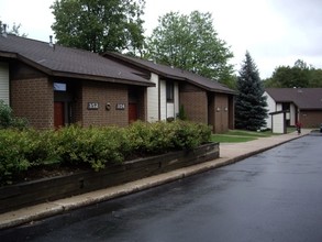 Whetstone Village Apartments in Marquette, MI - Building Photo - Building Photo