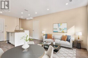 795 Broadview Ave in Toronto, ON - Building Photo