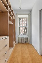 198 Sixth Avenue, Unit 3 in New York, NY - Foto de edificio - Building Photo