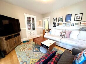 29 Wood St in Cambridge, MA - Building Photo - Building Photo