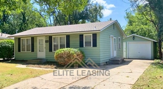 1713 SE Sage St in Topeka, KS - Building Photo