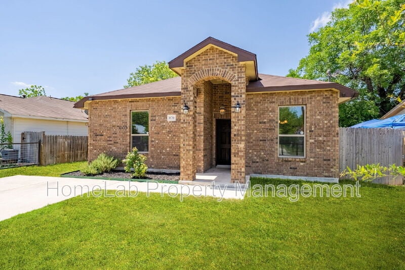 170 Tedder St in San Antonio, TX - Building Photo