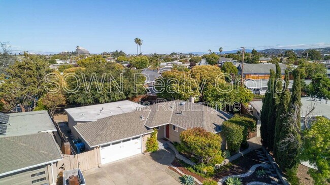 property at 1418 Hancock Ave