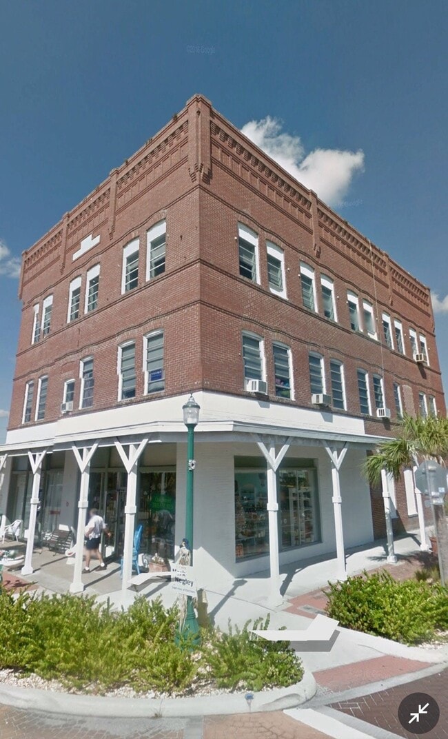 202 W Oak St, Unit #7