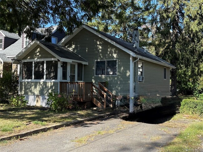 property at 102 Waterstone Rd