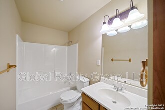 280 Rosalie Dr in New Braunfels, TX - Building Photo - Building Photo