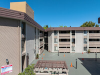 58 N El Camino Real in San Mateo, CA - Foto de edificio - Building Photo