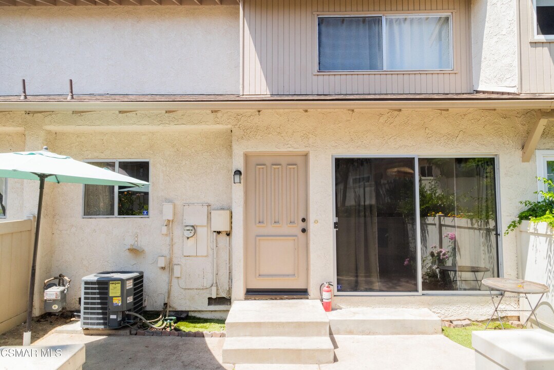 1339 Ramona Dr in Thousand Oaks, CA - Building Photo