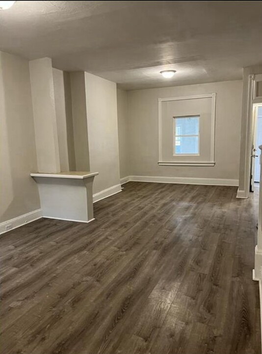 5117 Ludlow St in Philadelphia, PA - Building Photo
