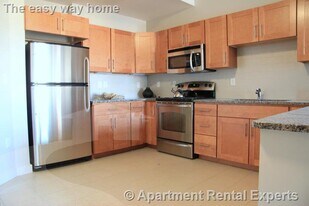 632 Massachusetts Ave, Unit #204 in Cambridge, MA - Building Photo