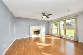 3007 Cotter Lake Cir in Missouri City, TX - Building Photo - Building Photo