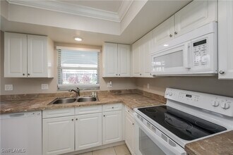 325 SE 26th Terrace in Cape Coral, FL - Building Photo - Building Photo