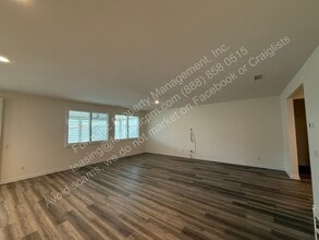 14011 Cosentino Wy in Beaumont, CA - Building Photo - Building Photo