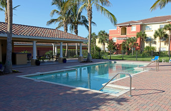 Beachside Apartments in Satellite Beach, FL - Building Photo - Building Photo