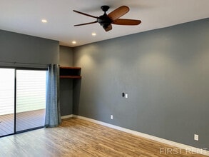 9290 Towne Centre Dr in San Diego, CA - Building Photo - Building Photo