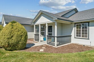 8210 Waterside Ave in Nampa, ID - Building Photo - Building Photo