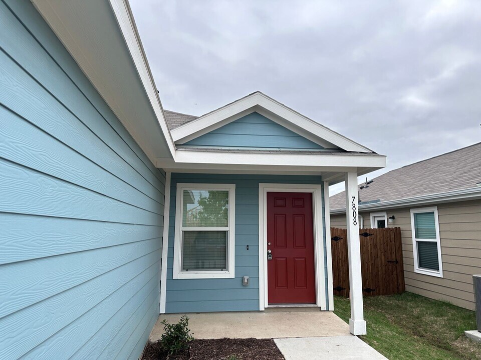 7808 Ruellia Rd in McKinney, TX - Building Photo