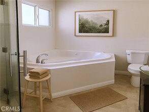 1404 N San Remo Dr in Pacific Palisades, CA - Building Photo - Building Photo