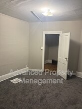 934 W Chambers St in Milwaukee, WI - Building Photo - Building Photo