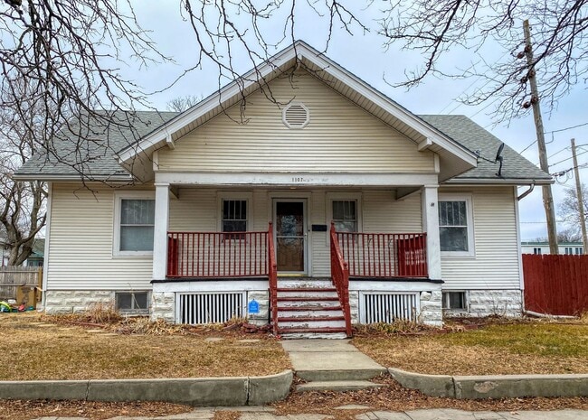 property at 1107 N Washington St