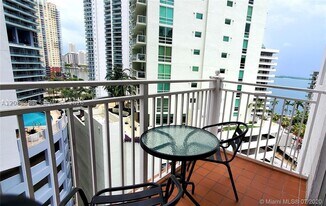 185 SE 14th Terrace in Miami, FL - Building Photo