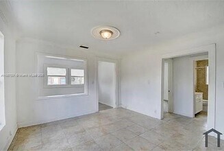 1030 18th St in West Palm Beach, FL - Building Photo - Building Photo