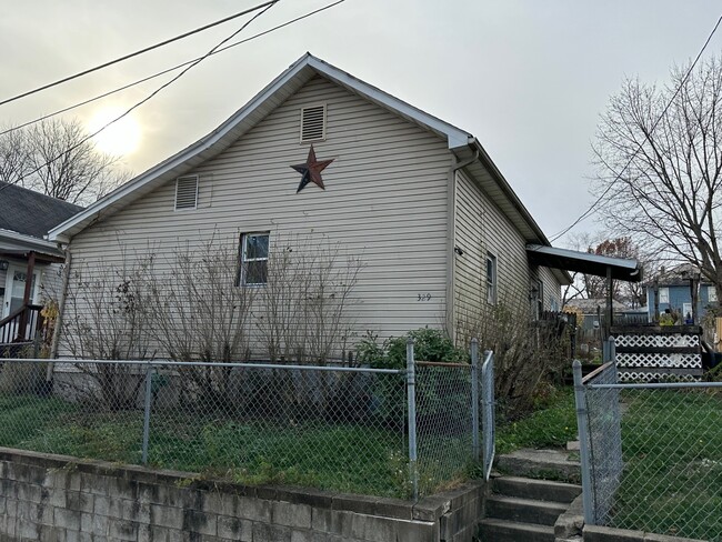 329 Bailey St in Zanesville, OH - Building Photo - Building Photo