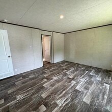 509 W Terry Dr in New Castle, IN - Building Photo - Building Photo